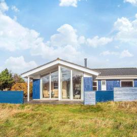 4 star holiday home in Fanø，凡島的飯店