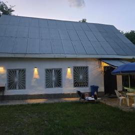Tengos home, hotel in Ananuri