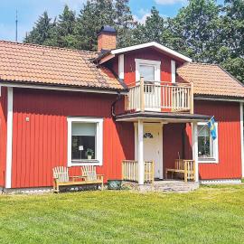 7 person holiday home in MOTALA-By Traum, hotel i Motala
