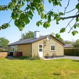 6 person holiday home in Rønne-By Traum