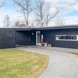 sunny Cottage with Spa facility