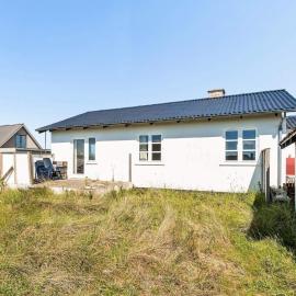 4 person holiday home in Frøstrup