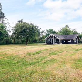 6 person holiday home in Asaa-By Traum, hotell sihtkohas Aså
