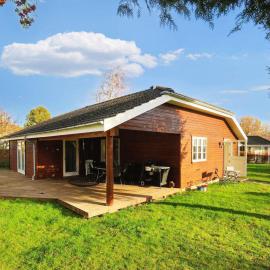 6 person holiday home in Nysted-By Traum, hotel di Nysted