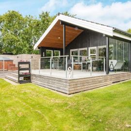 8 person holiday home in Struer-By Traum, hotel en Struer