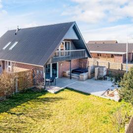 Thyborøn에 위치한 호텔 12 person holiday home in Thyborøn-By Traum