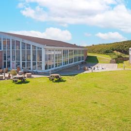 8 person holiday home in Ringkøbing-By Traum, hotel a Ringkøbing