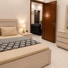 Book for Short Stay Day use 4 hours Only, Hotel in Rawalpindi
