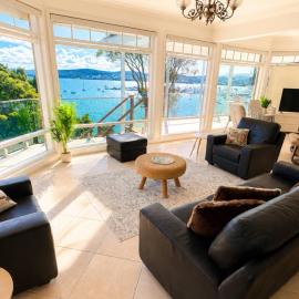 Azure Vista -Absolute Waterfront, Panoramic Views