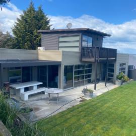 The Bay House, Hotel in Timaru
