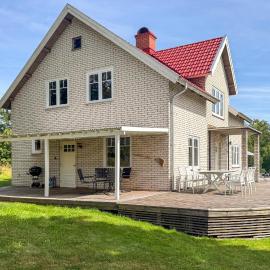 Awesome Home In Lammhult With Wifi, hotel di Lammhult