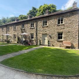 Waterside Cottage - Riverside Escape