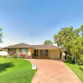 Nepean 4BR Retreat Near Hospital