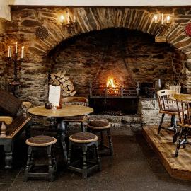 The Falls Of Dochart Inn, hotel a Killin