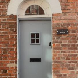 The Rabbit holeWeymouth 5 mins walk from beach