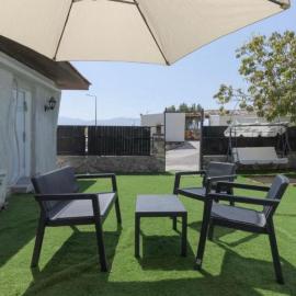 Apartment 8 with Shared Garden, hotel di Eilat