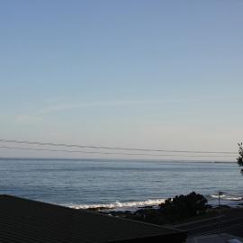 Homely Pet Friendly Beach House - Direct Beach Access