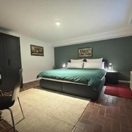 CHL Stay Apartment City Hospital-Private Garden & Free Parking