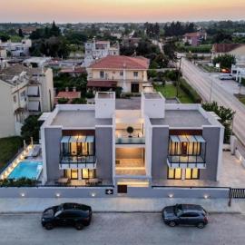 PREVEZA VILLA center