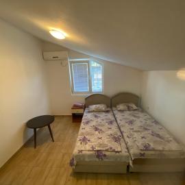 Apartman 3, hotel en Lastva