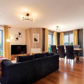 Pass the Keys Spacious and Modern Flat with own Car Park, hotel in Cambridge
