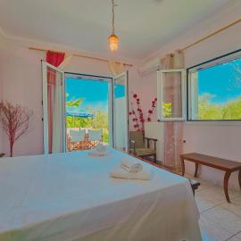 LECÉLESTE, hotel em Lithakia