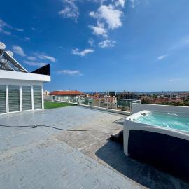 Sky villa penthouse with private outdoor hottub