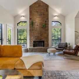 Turkey Mountian Trailside by Tulsa Getaways