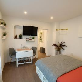 Modernes Apartment nahe Ludwigsburg und Stuttgart, Parkplatz, Optimale Lage