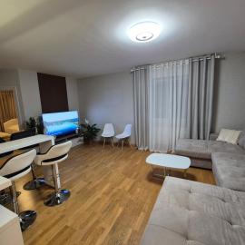 Maison 4 pièces avec stationnements privés