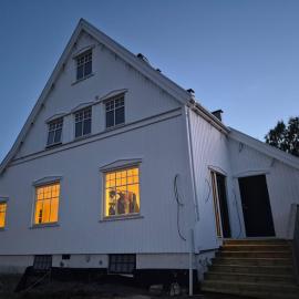 Stor Villa like ved Mjøsa
