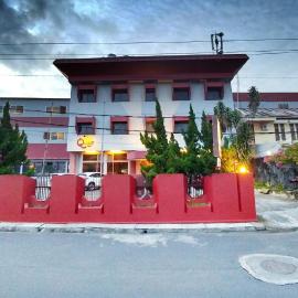 Quint Hotel, hotell i Manado