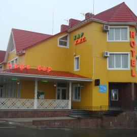Готель "Левове серце", hótel í Velyka Omelyana