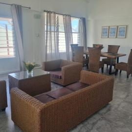 Kuki's Loft, hotel en Salelologa