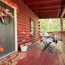Re-Up Retreat King Bed, Hot Tub, Zero Pet Fees, hotel sa Whittier