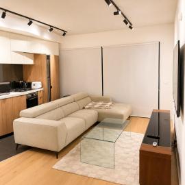 2BR Apartment with Balcony in Box Hill