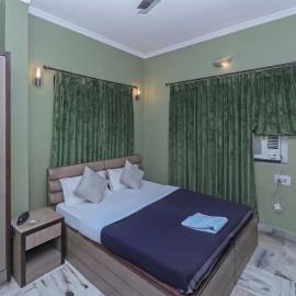 FabHotel Urban Bloom