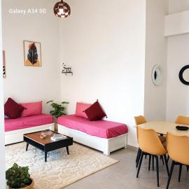 T2 spacieux avec vue mer et montagne 7 personnes residence securisee, hotel a Béjaïa