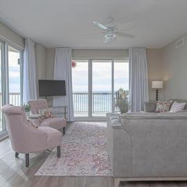 Gulf Front Three Bedroom Condo with Panoramic Views, отель в Панама-Сити-Бич