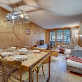 Confortable appartement 4 pièces avec wifi, parking, exposé Sud près des pistes à Val-d'Isère. - FR-1-694-186