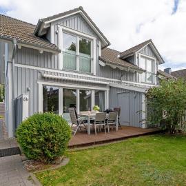 Strandhaus Goldfasan Haus B, מלון בגרומיץ
