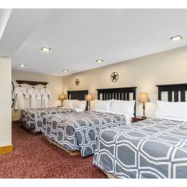 Rustlers Lodge, hotell i Sundre