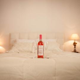 Amantes Amentes - Beach House Santorini