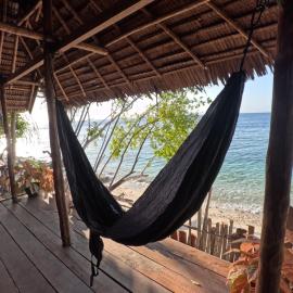 Batanta Explorers Homestay, хотел в Pulau Saonek-kecil