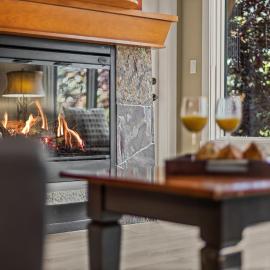 Gorgeous Mountain Condo - Pool & Hot Tub