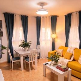 Apartalux Mediterráneo, hotell i Grao de Castellón