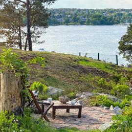 Modern Seaside Guesthouse with Archipelago Views