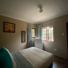 Ezanamuhla guesthouse, hotel sa Mooirivier