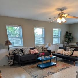 Bentonville Basecamp - Near Trails & Downtown, Hotel in Bentonville