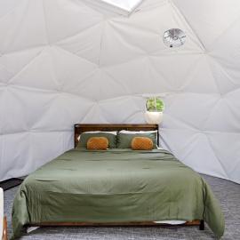 Pleasant River Glamping Dome 2 King Bed, hotel em Bethel